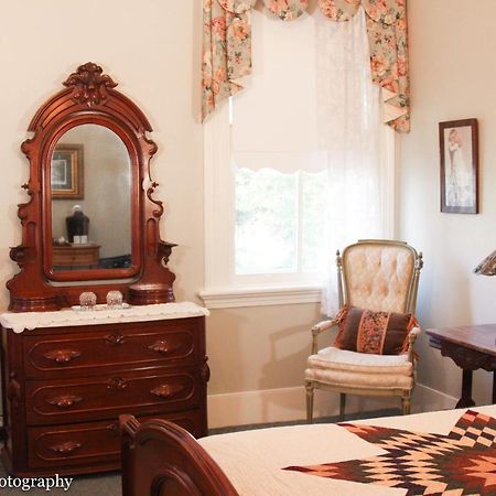 Flowertown Bed And Breakfast Summerville Dış mekan fotoğraf